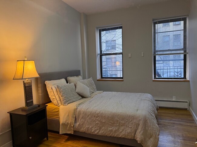 Building Photo - 166 East 88th Street