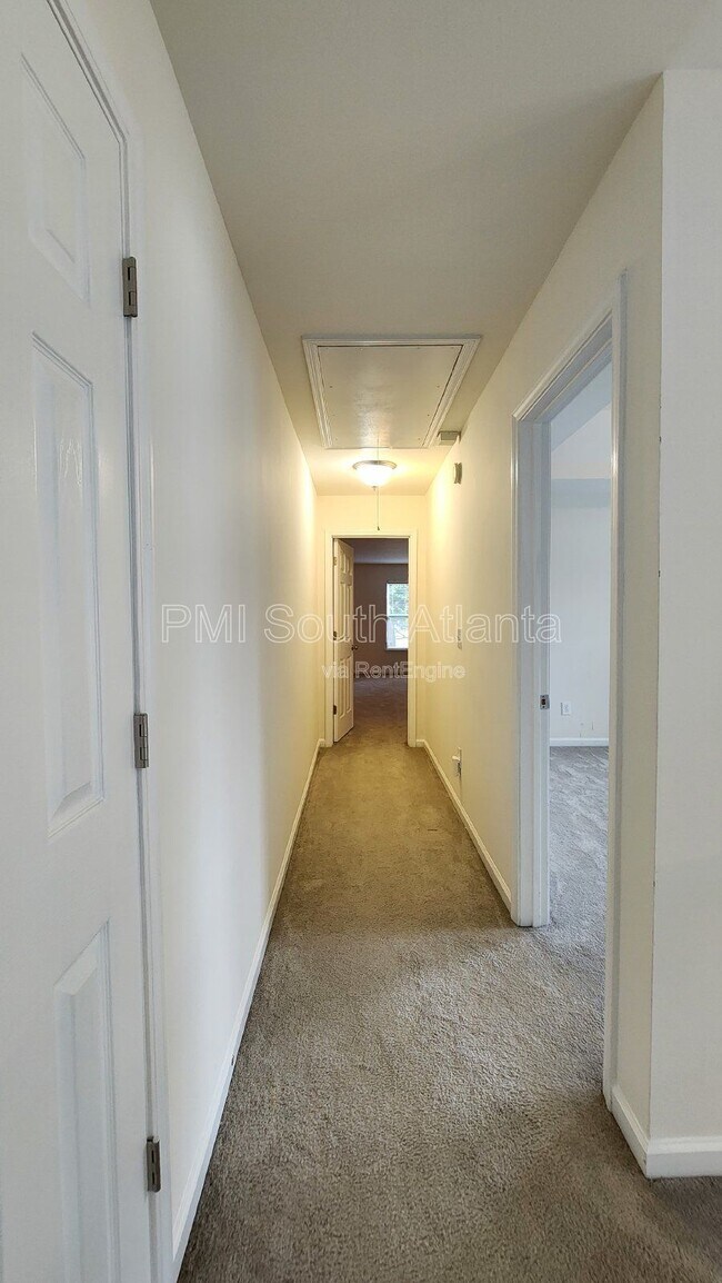 Building Photo - 122 Brenleigh Park Dr