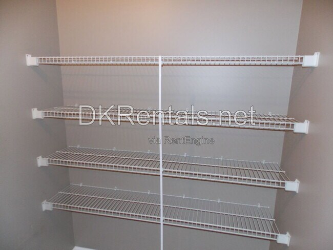 Building Photo - 2160 Denson Ln S W