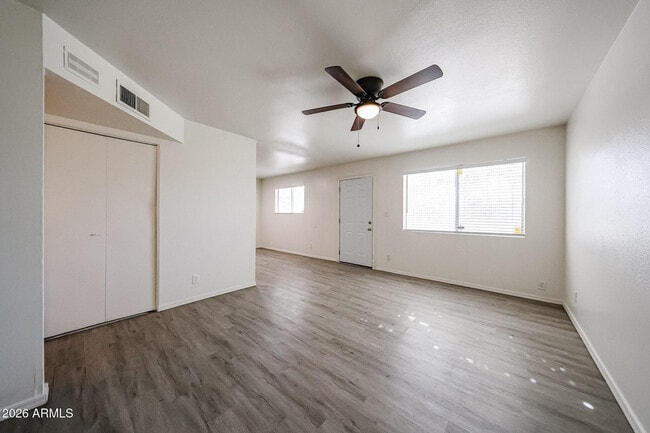 Building Photo - 2226 W Heatherbrae Dr