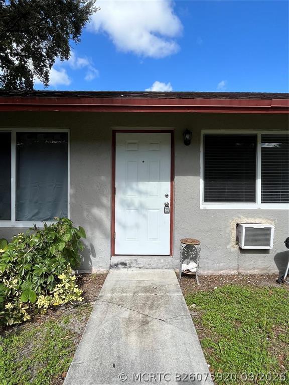 Building Photo - 1760 SW 21st St