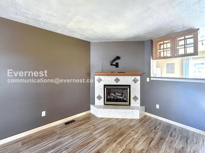 Building Photo - 3216 Vail Pass Dr