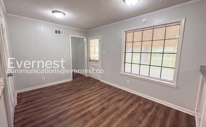 Building Photo - 6787 Pleasant Hill Rd