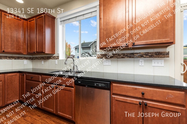 Building Photo - 13341 SE 180th St