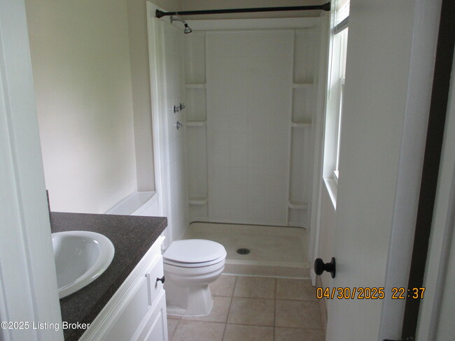 Building Photo - 4761 Shenandoah Dr