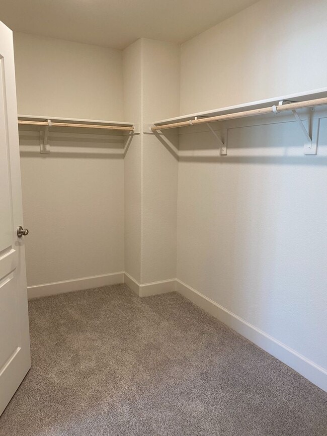 Building Photo - 114 Wallace Cir