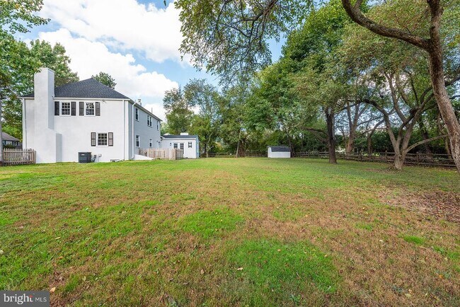 Building Photo - 450 Ridge Run