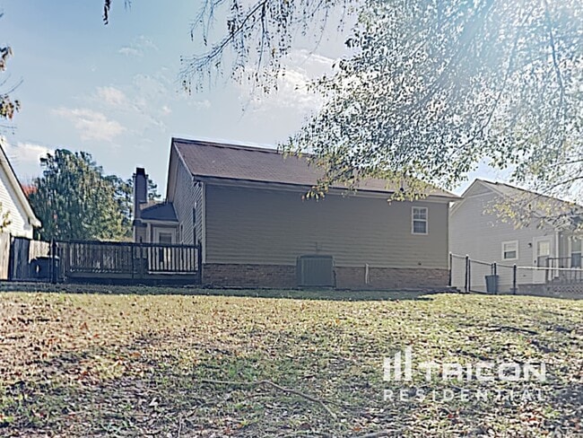 Building Photo - 90 Chadford Road Irmo SC