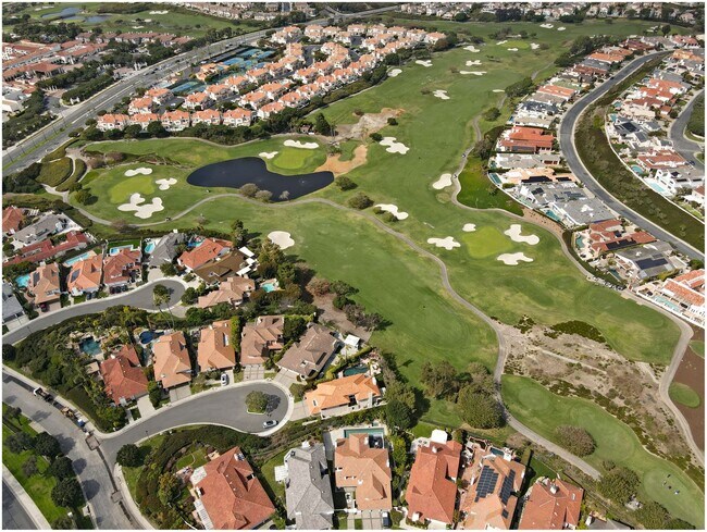 Building Photo - Single Level Golf Course Stunning Home Dana Point!
