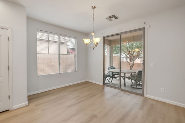 Building Photo - Queen Creek Rental