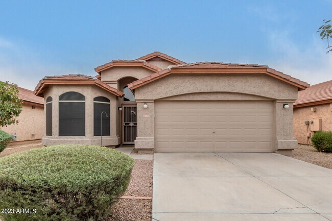 Primary Photo - 4309 E Abraham Ln