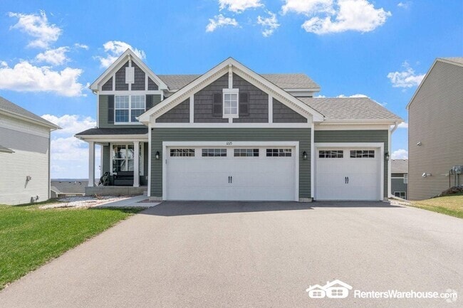 Building Photo - 1225 Maple Ln