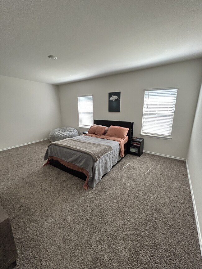 Building Photo - 13144 Sanctuary Dr