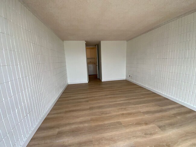 Building Photo - 68-055 Akule St