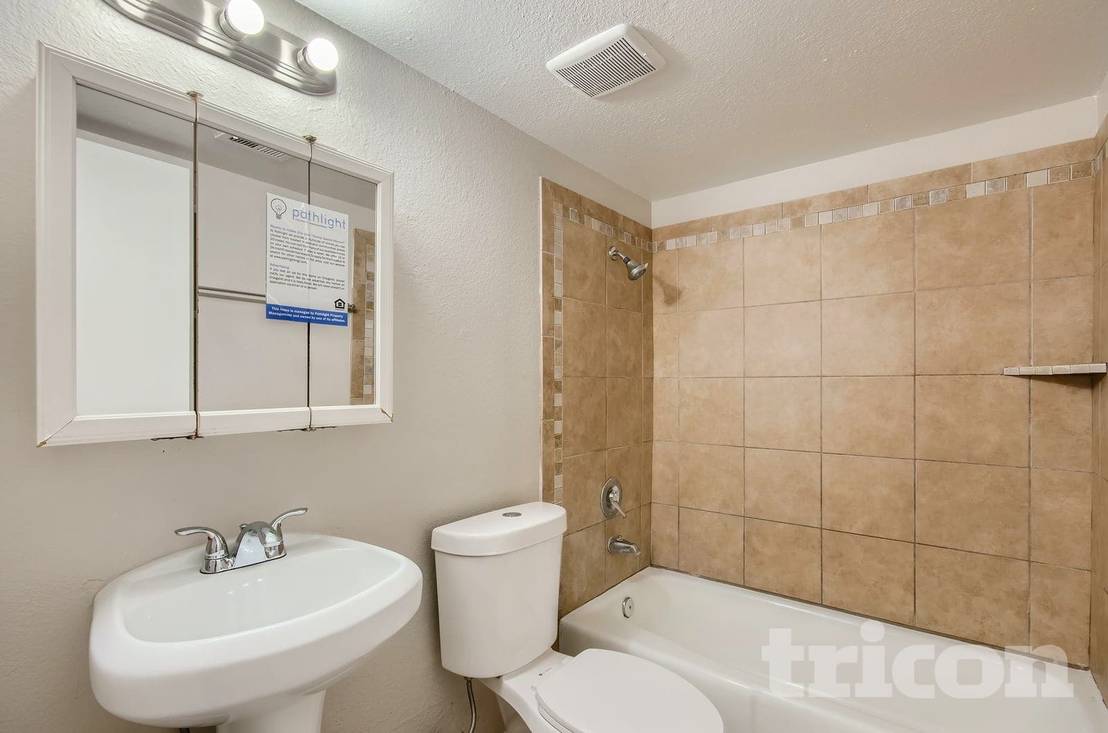 Building Photo - 452 S Johnson