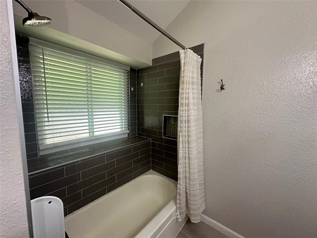Building Photo - 7814 Bob White Dr