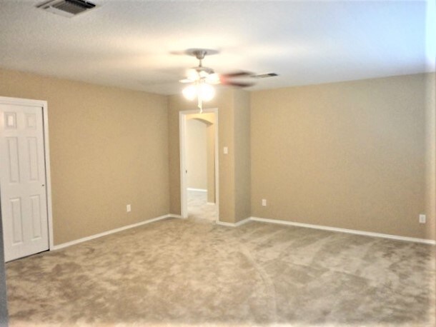 Building Photo - 9302 Longmire Ter