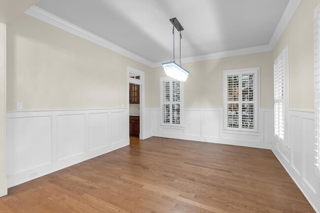 Building Photo - 612 Daggett St