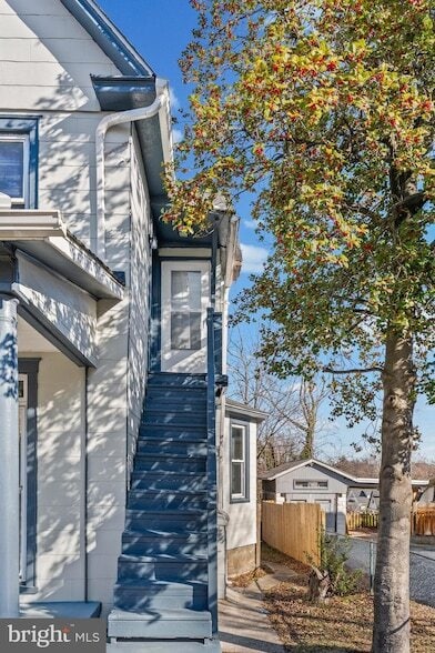 Building Photo - 3014 Royston Ave