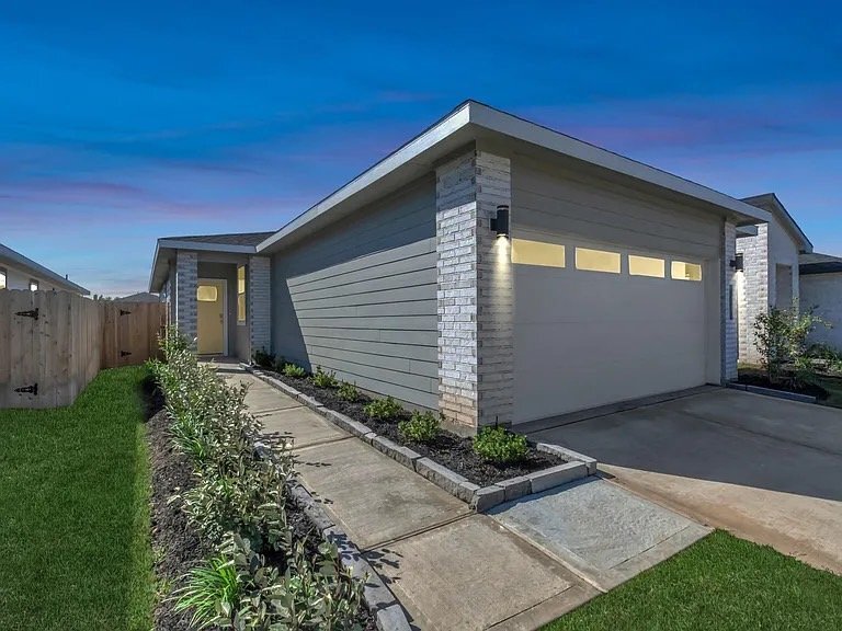 Building Photo - 3020 Gunnersbury Dr