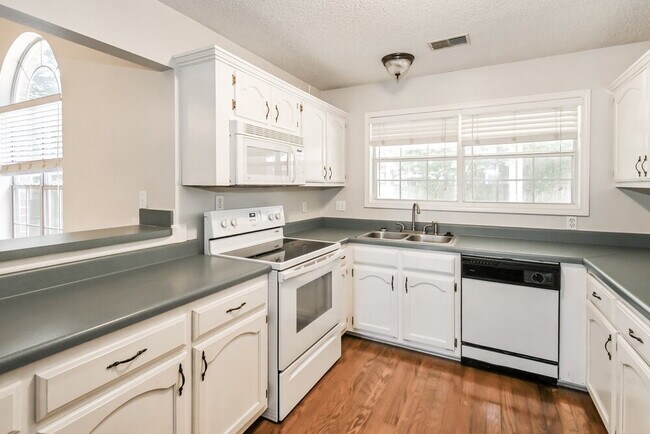 Building Photo - 10102 Fox Hunt Dr