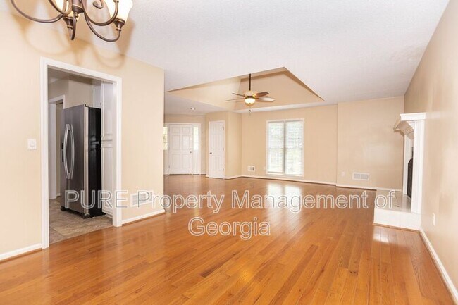 Building Photo - 2443 Doubletree Dr NW