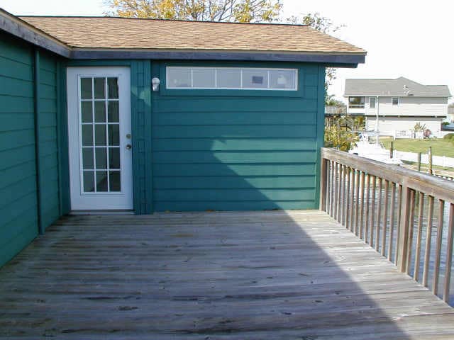 Building Photo - 440 Creek Dr