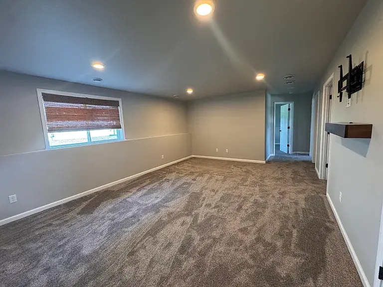 Building Photo - 2311 Eagle Valley Dr S