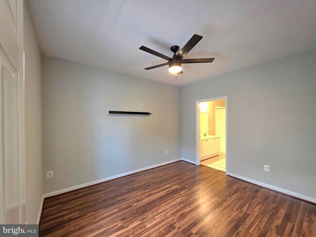 Building Photo - 4560 Strutfield Ln