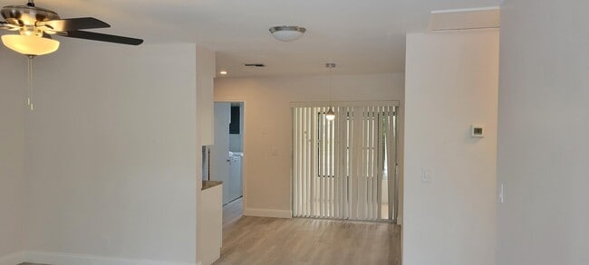 Building Photo - 2802 Imperial Cir