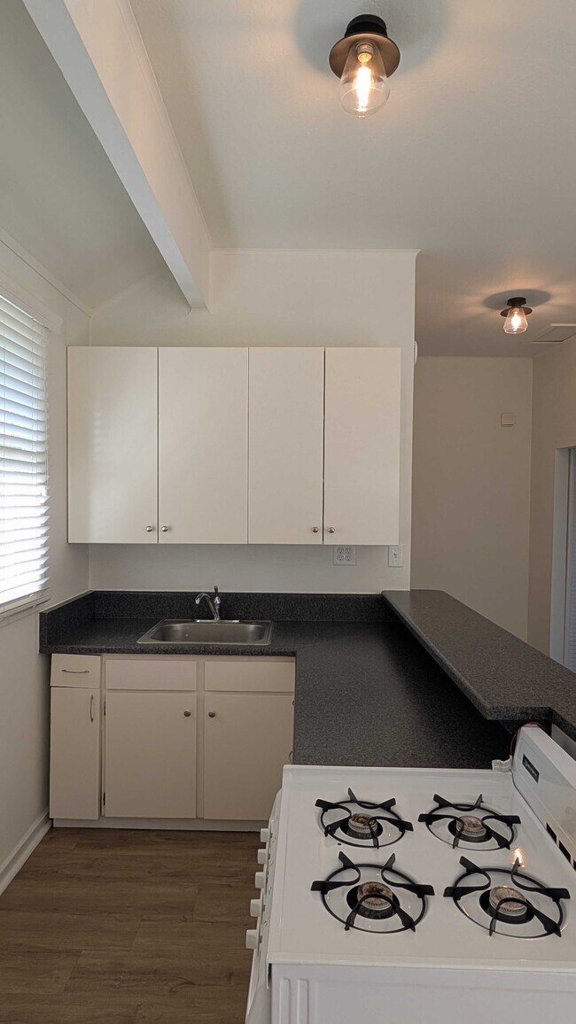 Building Photo - 541 Mason St