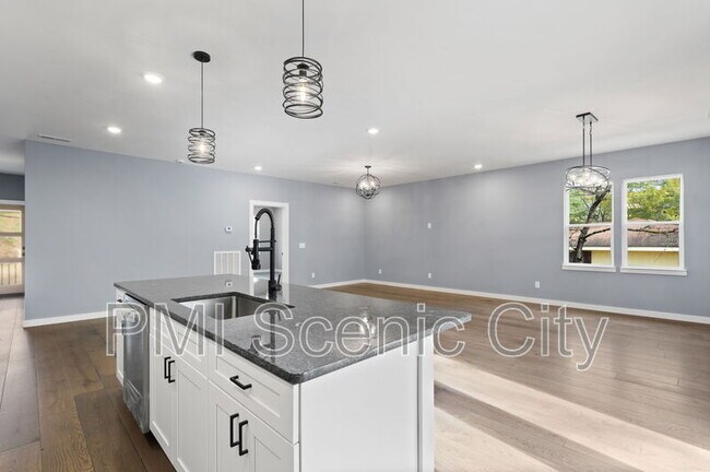 Building Photo - 1316 Gadd Rd