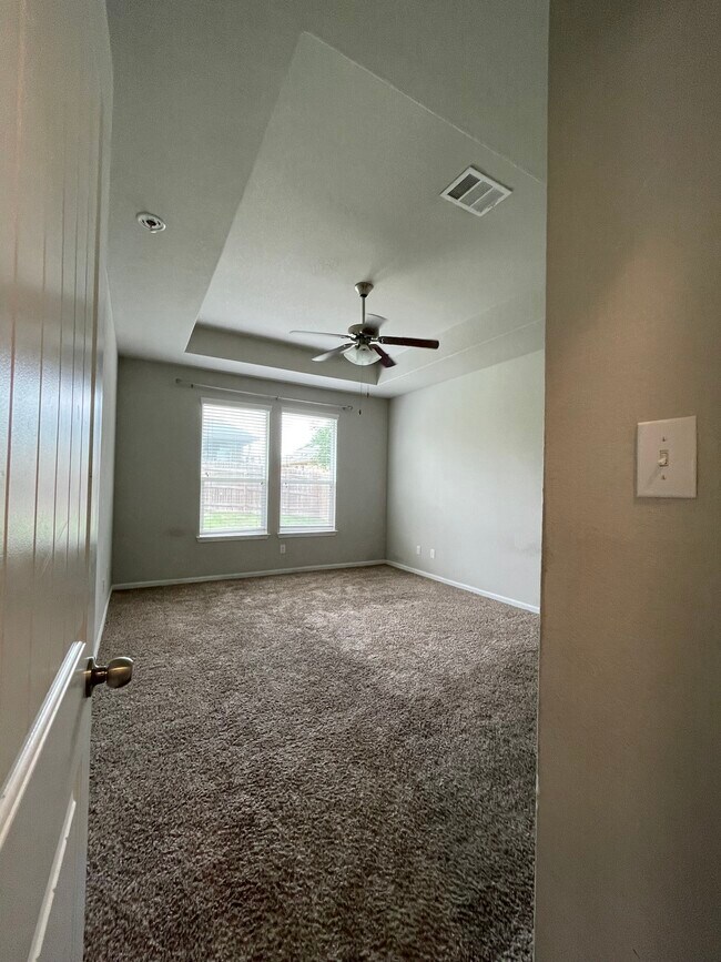 Building Photo - 2942 Oak Branch Ridge