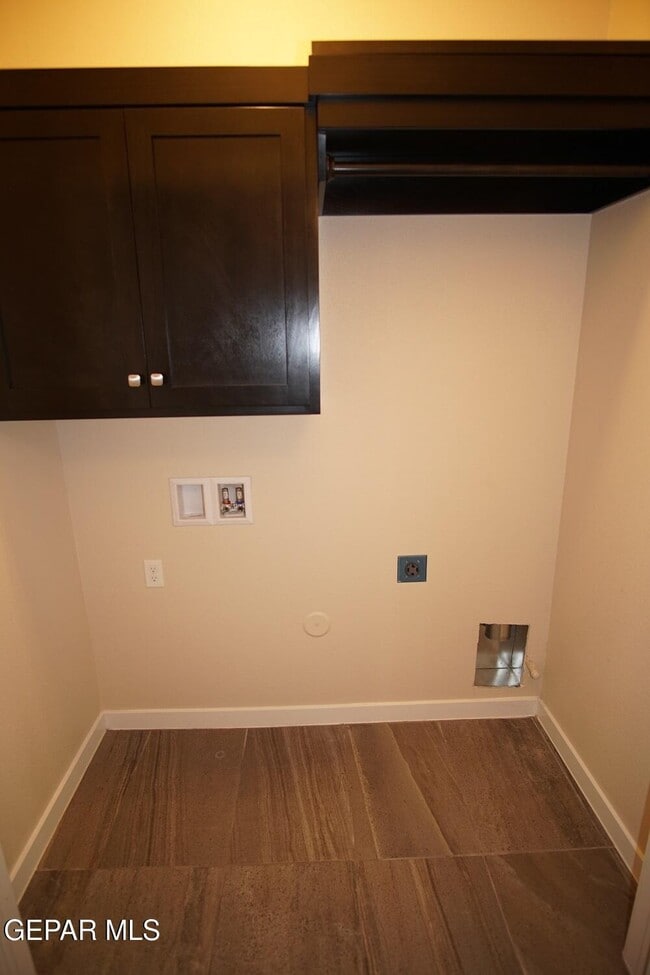 Building Photo - 14829 David Latin