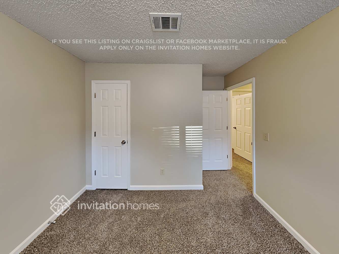 Building Photo - 1371 Willowbrook Dr SW