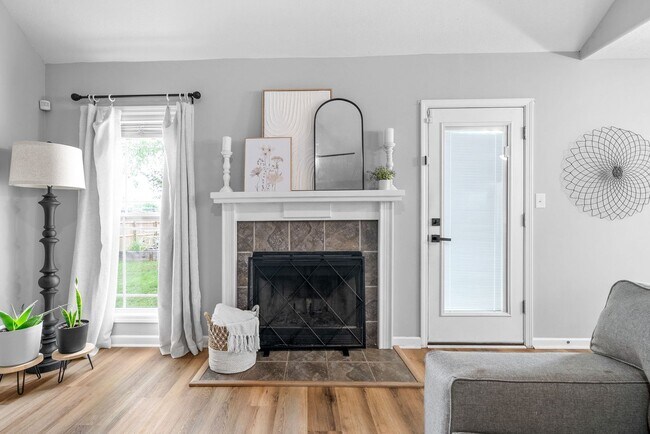 Building Photo - Gorgeous 3 Bedroom 2.5 Bath Home For Rent!!!