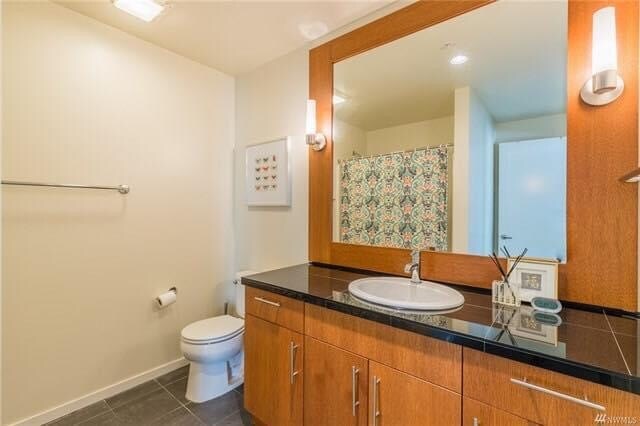 Building Photo - 2721 1st Ave