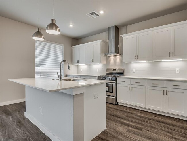 Building Photo - 520 NW 176th Terrace