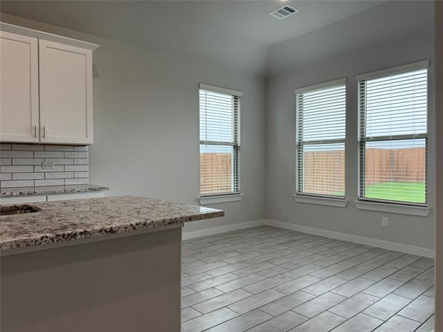 Building Photo - 831 Rosebud Trl