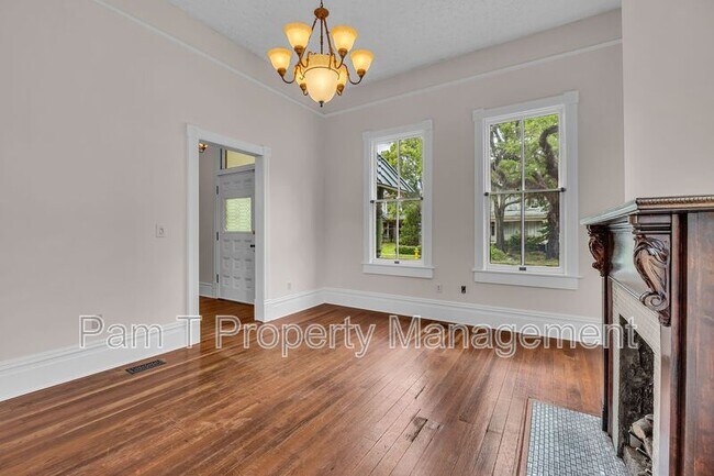 Building Photo - 201 W 37th St