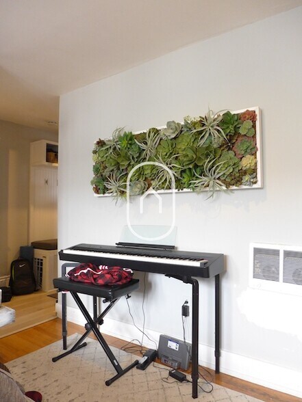 Building Photo - 59 Delle Ave