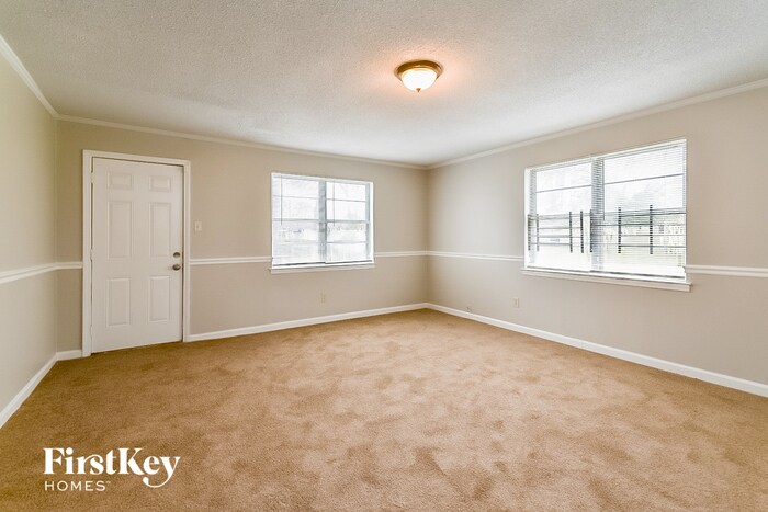 Building Photo - 3078 Churchill St