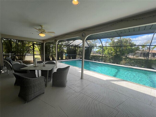 Building Photo - 3177 Clifford St