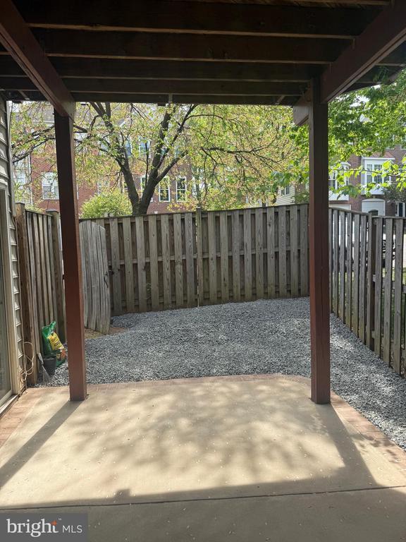 Building Photo - 8469 Silverdale Rd