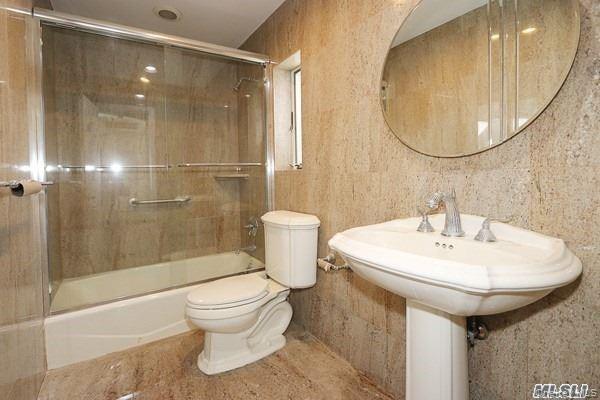 Building Photo - 5 Gilbert Rd