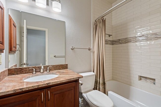 Building Photo - 2812 Cascade Falls Dr