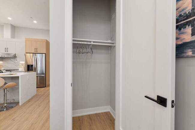 Building Photo - 801 S Western Ave