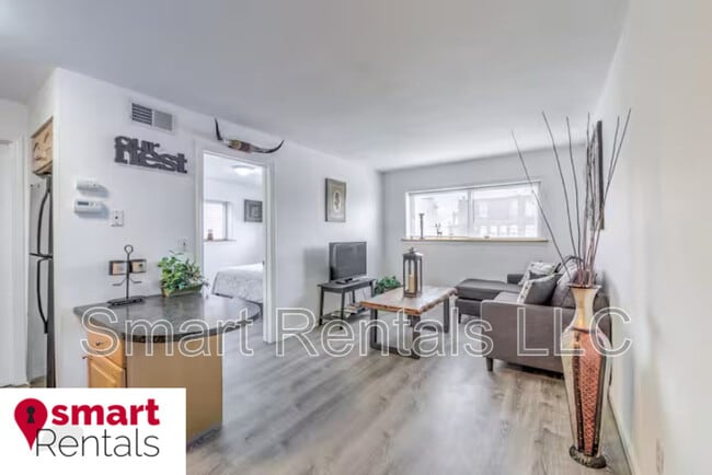 Building Photo - 3844 Park Ave