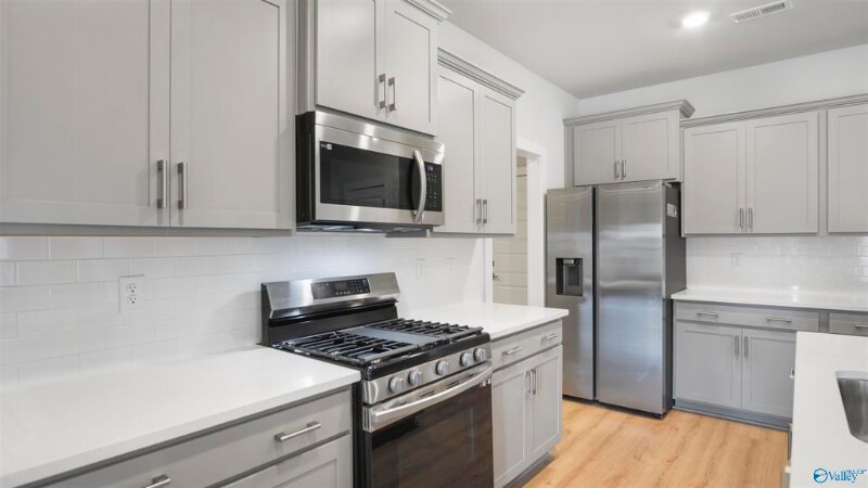 Building Photo - 14801 Demarie Ln