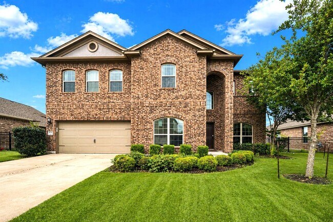 Building Photo - 16920 John Michael Dr